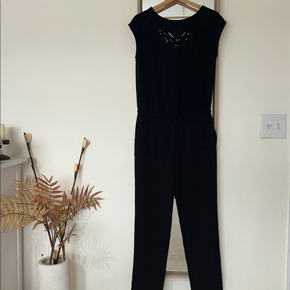 Elegant Black Sleeveless Jumpsuit